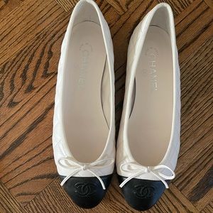 Chanel ballerina flats